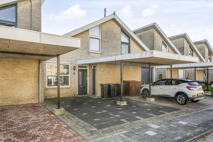 Suze Robertsonstraat 7, 3207 VN, Spijkenisse
