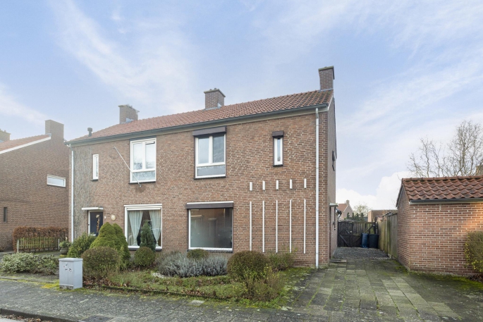 Burg van Kempenstraat 7, 5971 AA, Grubbenvorst