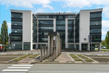 Mr D.U. Stikkerstraat 10, 6842 CW, Arnhem
