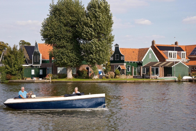 't Boerensluisje, Rijwoningen, Oostknollendam